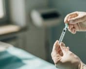 Adiós al quirófano: la escleroterapia ofrece un tratamiento menos agresivo para la endometriosis ovárica